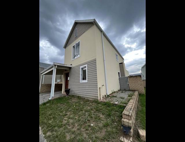 2 BEDROOM TOWNHOUSE FOR SALE IN RIVERSPRAY LIFESTYLE ESTATE